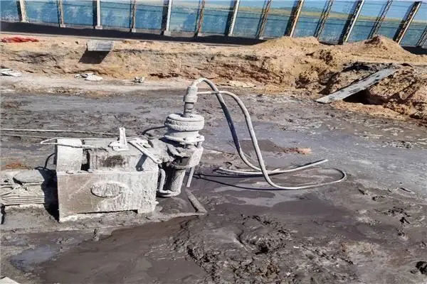 人民路街道水泡基础注浆加固